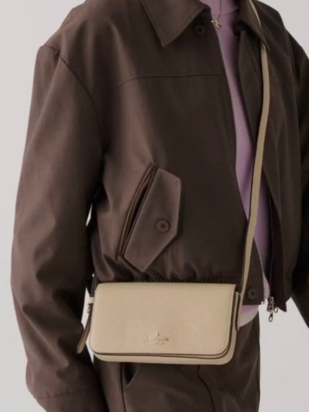 NWT Kate spade JULIETTE PEBBLED LEATHER WALLE, Color: Light Sand, STYLE: KM565